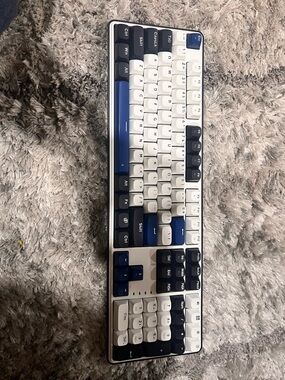 White and Navy Mechanical Keyboard - Blue Accent Keycaps. Gray switch